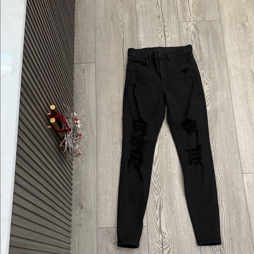 Black Distressed Women Jeans